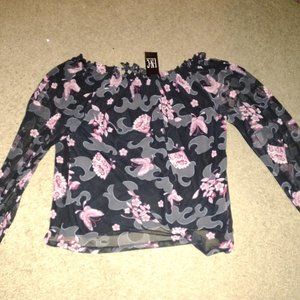 NWT- floral blouse w/ sheer sleeves